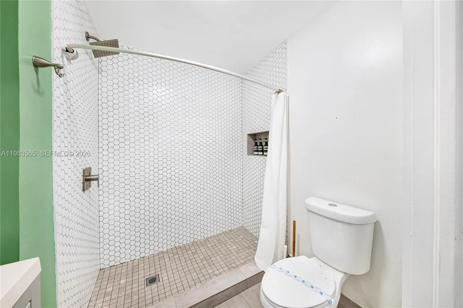237 38th St # 4, Miami Beach, FL 33140 photo 13