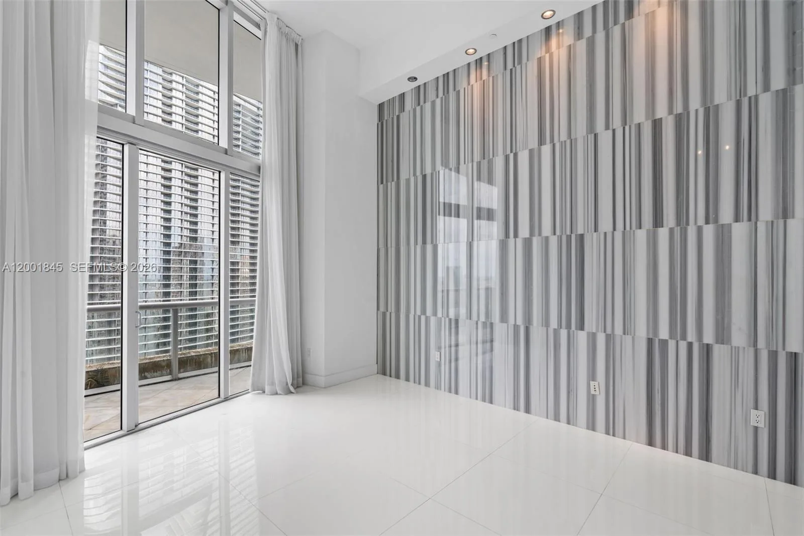 475 Brickell Ave # 2812, Miami, FL 33131 photo 13