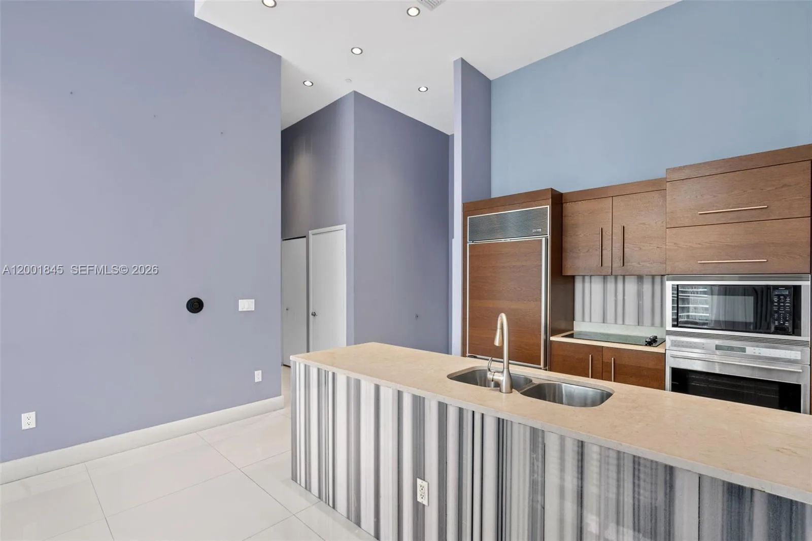 475 Brickell Ave # 2812, Miami, FL 33131 photo 4