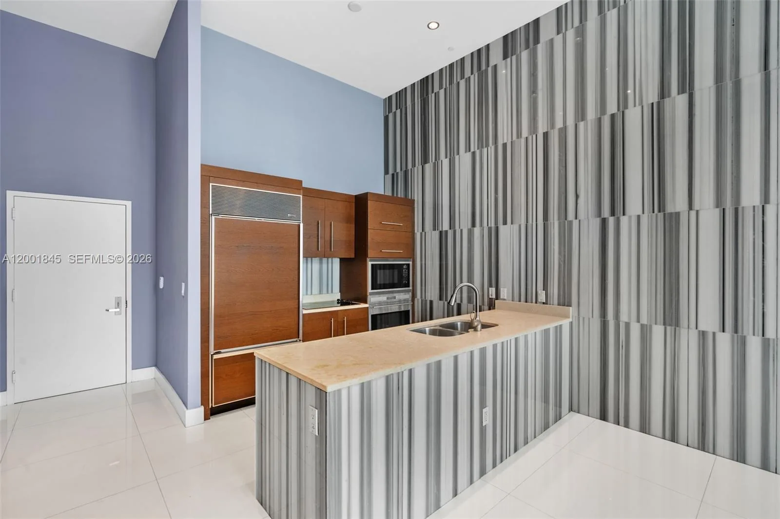 475 Brickell Ave # 2812, Miami, FL 33131 photo 5