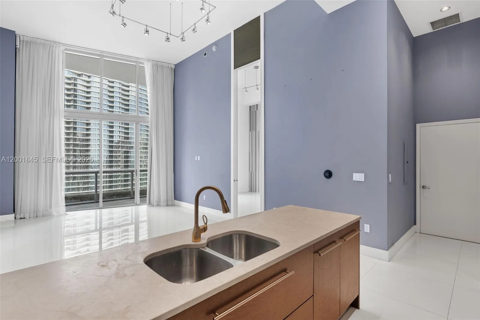 475 Brickell Ave # 2812, Miami, FL 33131 photo 6