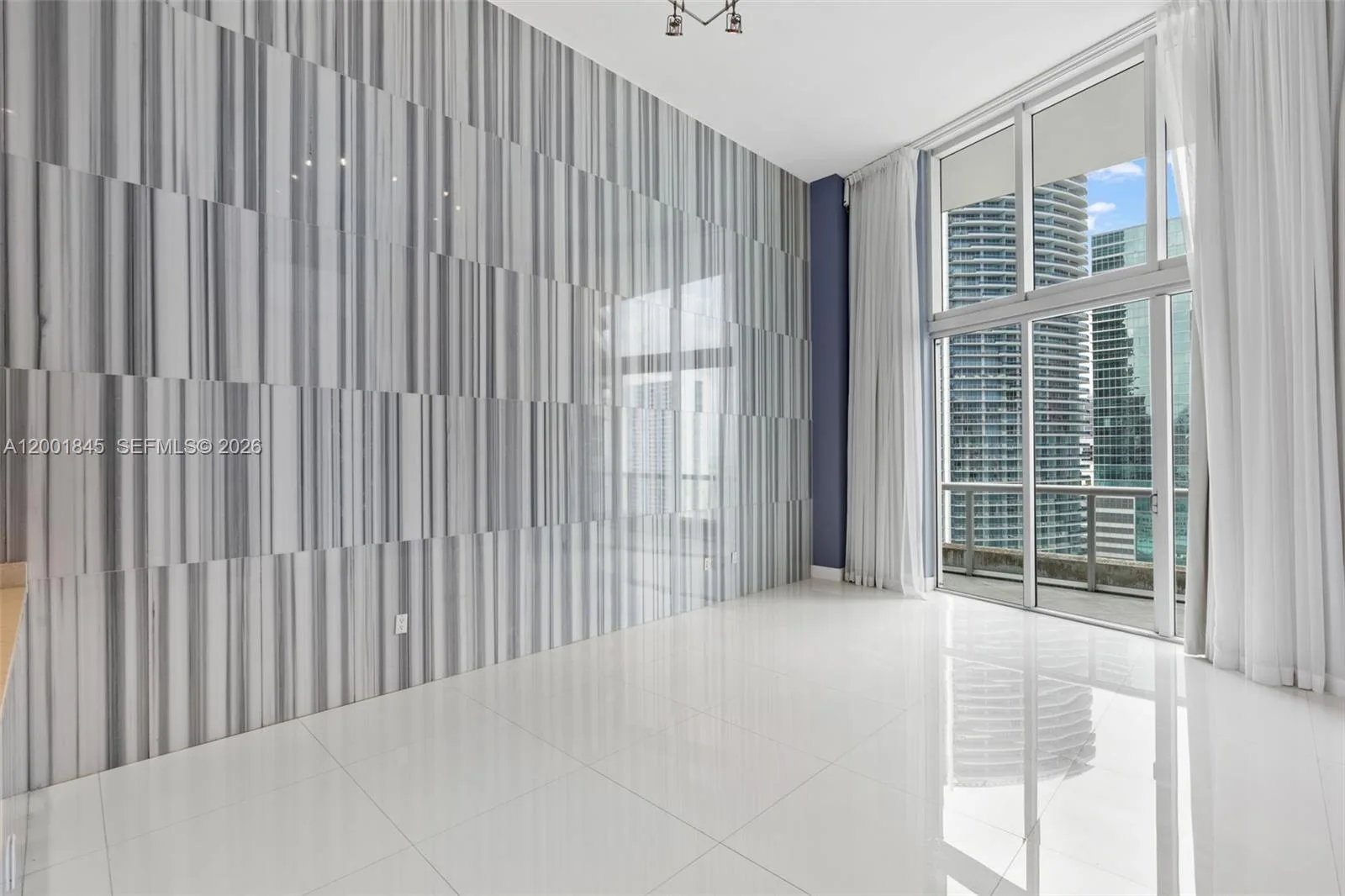 475 Brickell Ave # 2812, Miami, FL 33131 photo 7
