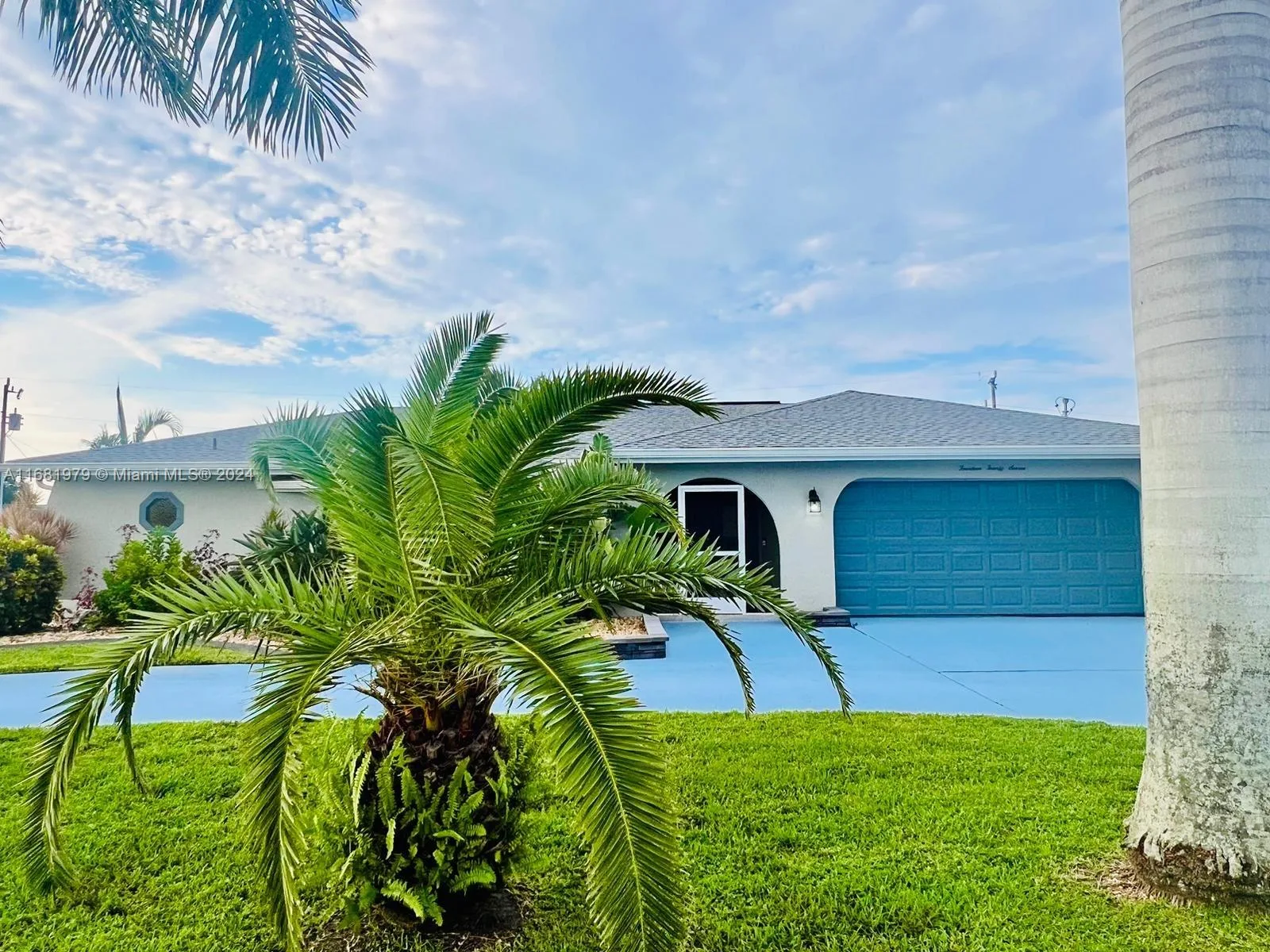 1427 SE 34th ST, Cape Coral, FL 33904 photo 2