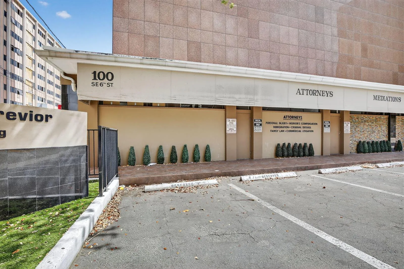100 SE 6th Street, Fort Lauderdale, FL 33301 photo 4