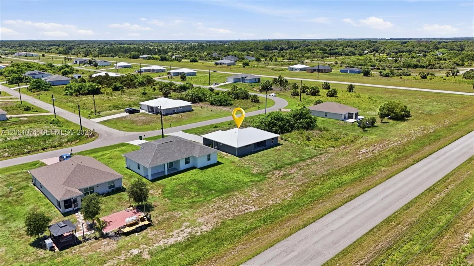 146 Plantation Dr, La Belle, FL 33935 — zdjęcie 2