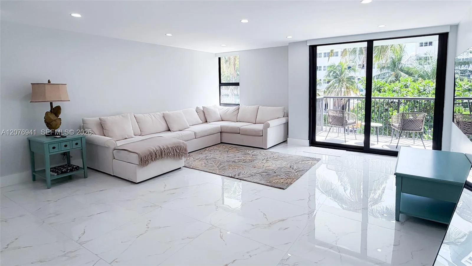 1800 Collins Ave # 3H, Miami Beach, FL 33139