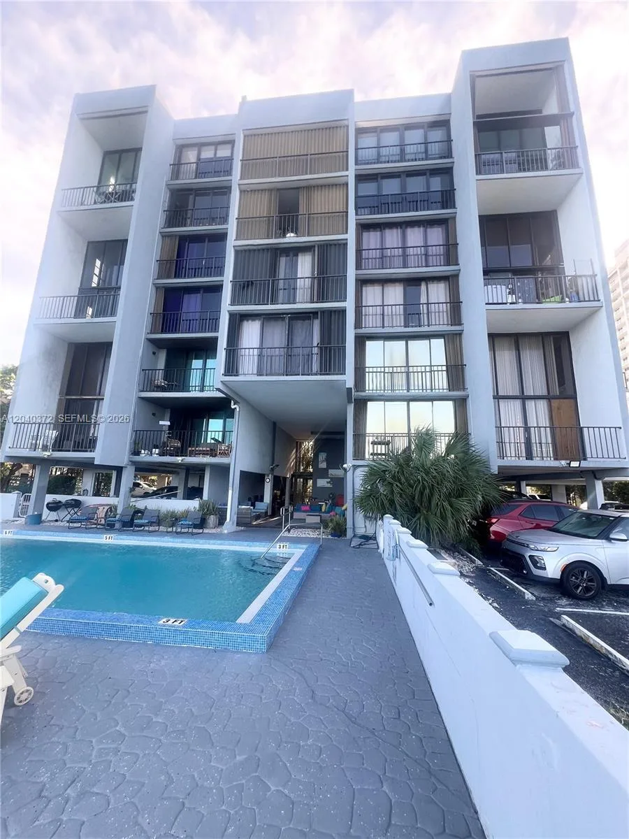 7899 NE Bayshore Ct # 6A, Miami, FL 33138