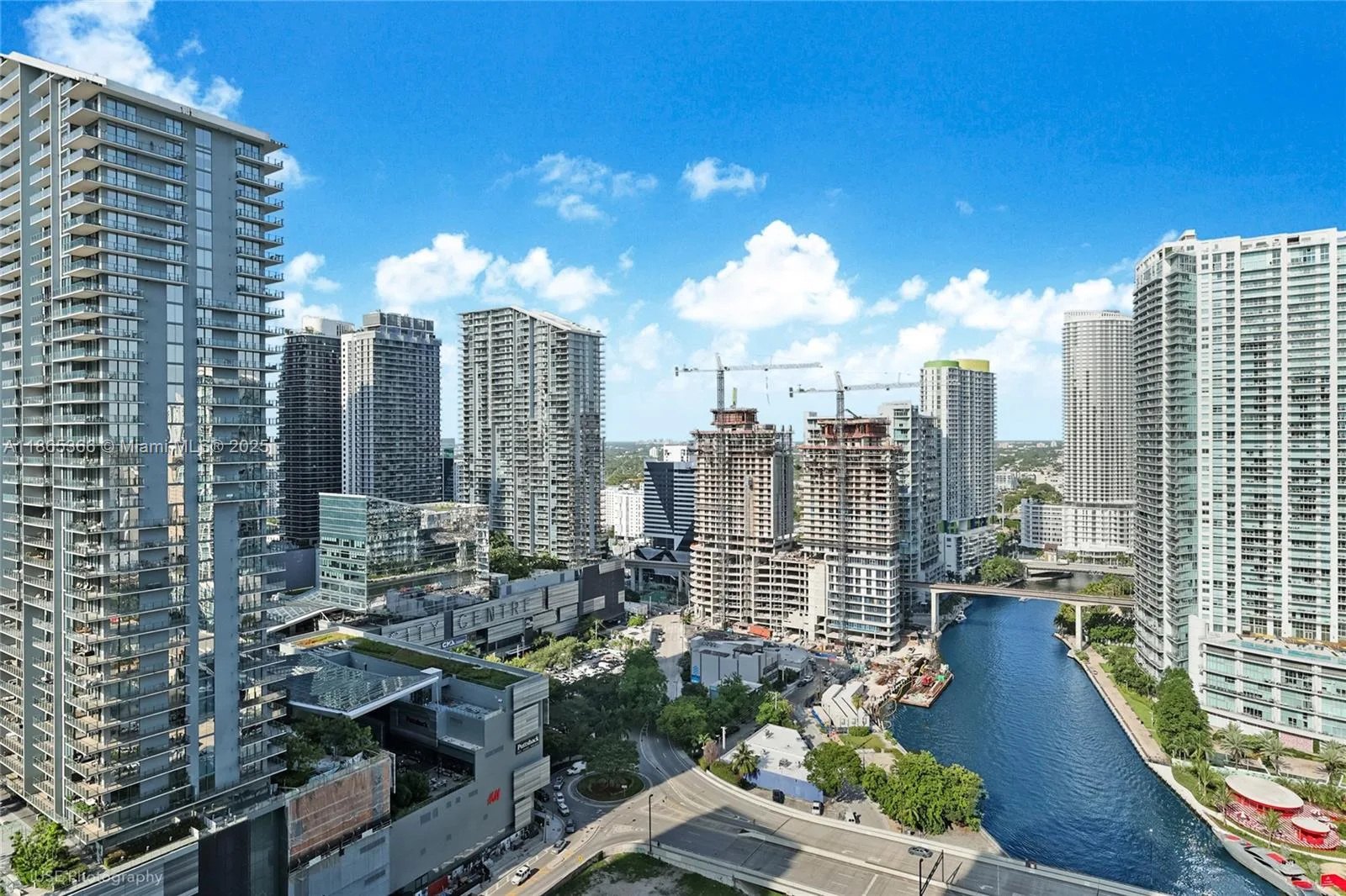 31 SE 5th St # 3421, Miami, FL 33131
