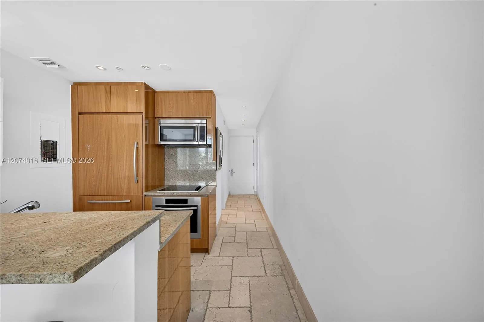 50 S Pointe Dr # 504, Miami Beach, FL 33139 photo 7