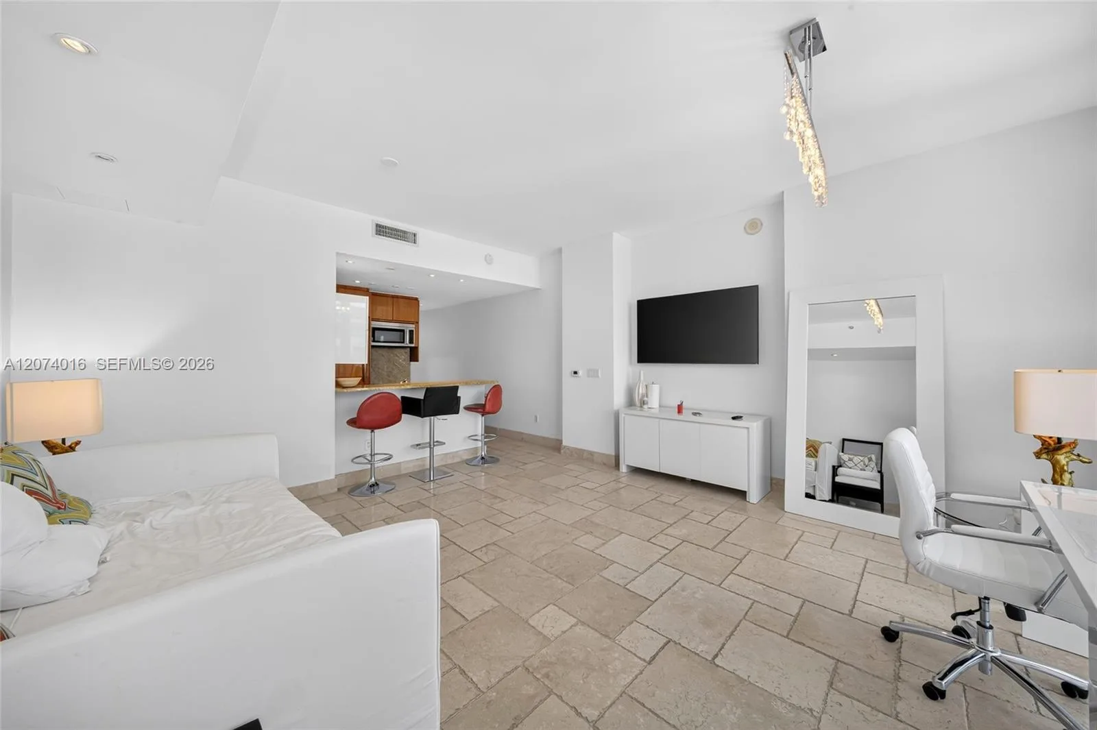 50 S Pointe Dr # 504, Miami Beach, FL 33139 photo 8