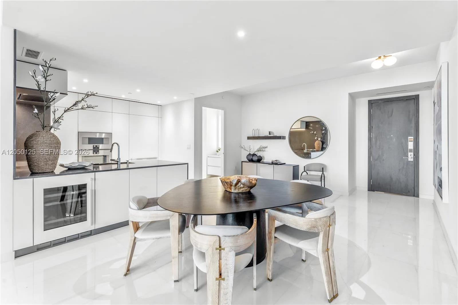 300 Biscayne Blvd Way # 4309, Miami, FL 33131 photo 4