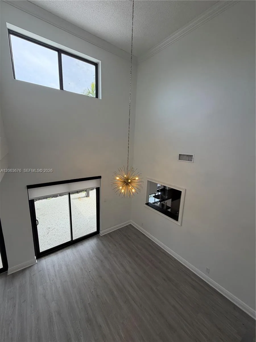 6445 NW 171st St, Hialeah, FL 33015 photo 5
