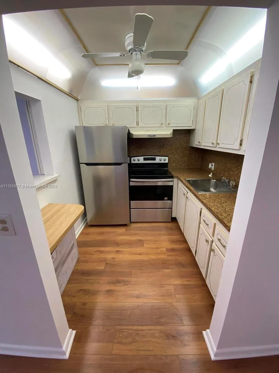381 Fanshaw J # 381, Boca Raton, FL 33434 photo 4