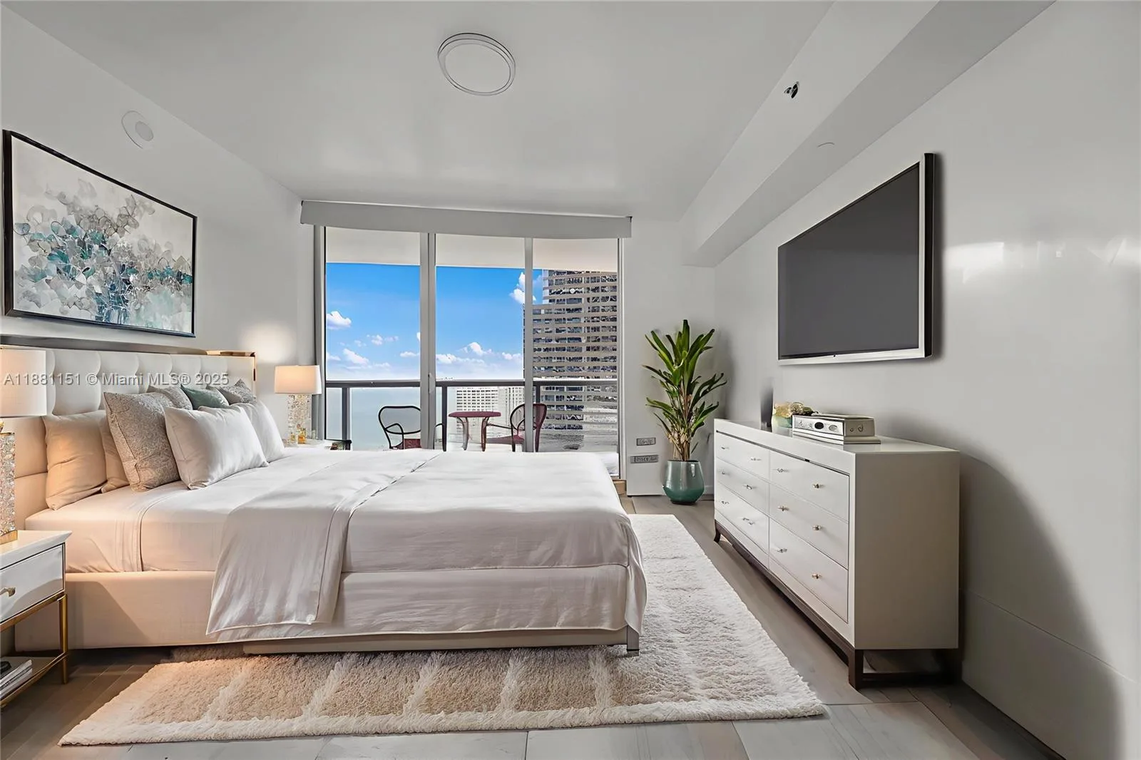 485 Brickell Ave # 2209, Miami, FL 33131 photo 6