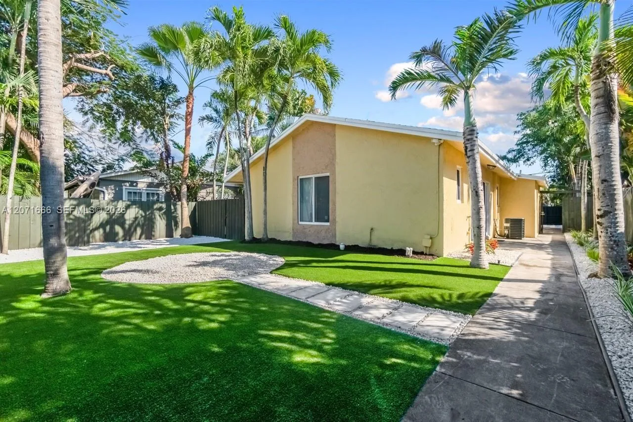 1428 NE 2ND AVE # 1, Fort Lauderdale, FL 33304