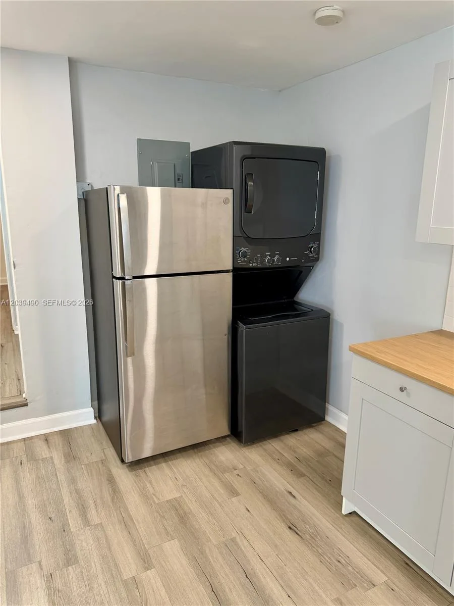 227 SW 26th Rd # Rear, Miami, FL 33129 photo 7