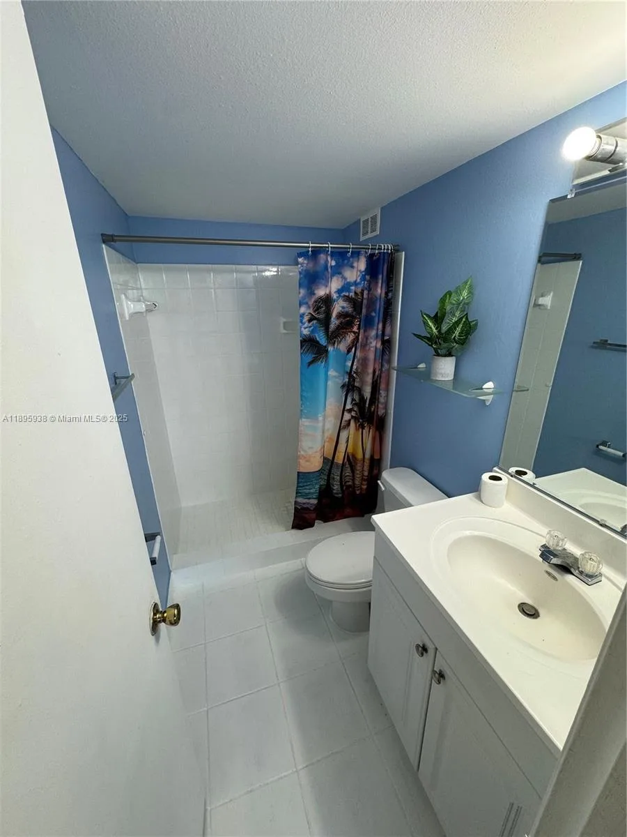 1251 NE 108th St # 602, Miami, FL 33161 photo 11