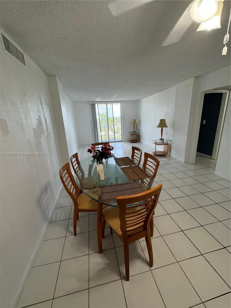 1251 NE 108th St # 602, Miami, FL 33161 photo 2