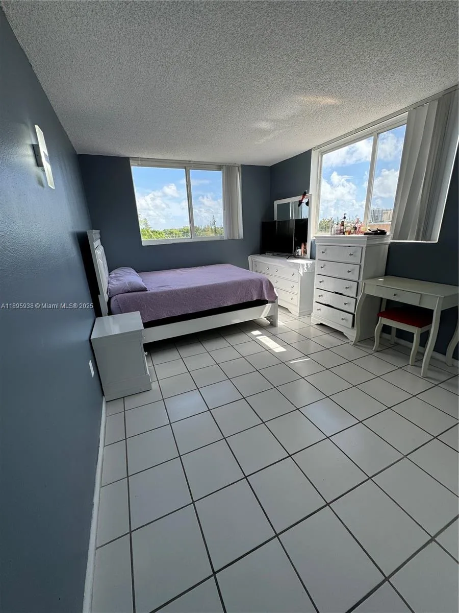 1251 NE 108th St # 602, Miami, FL 33161 photo 6