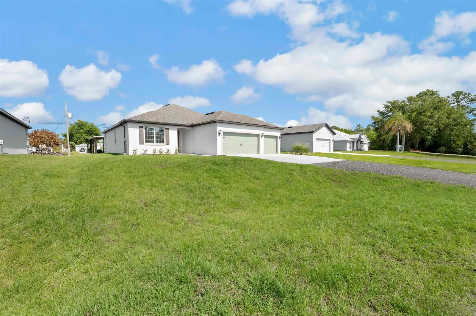9335 101st Avenue, Vero Beach, FL 32967