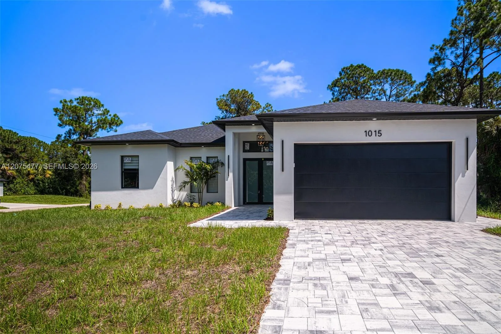 1015 E BAGGET ST, Lehigh Acres, FL 33974 photo 6