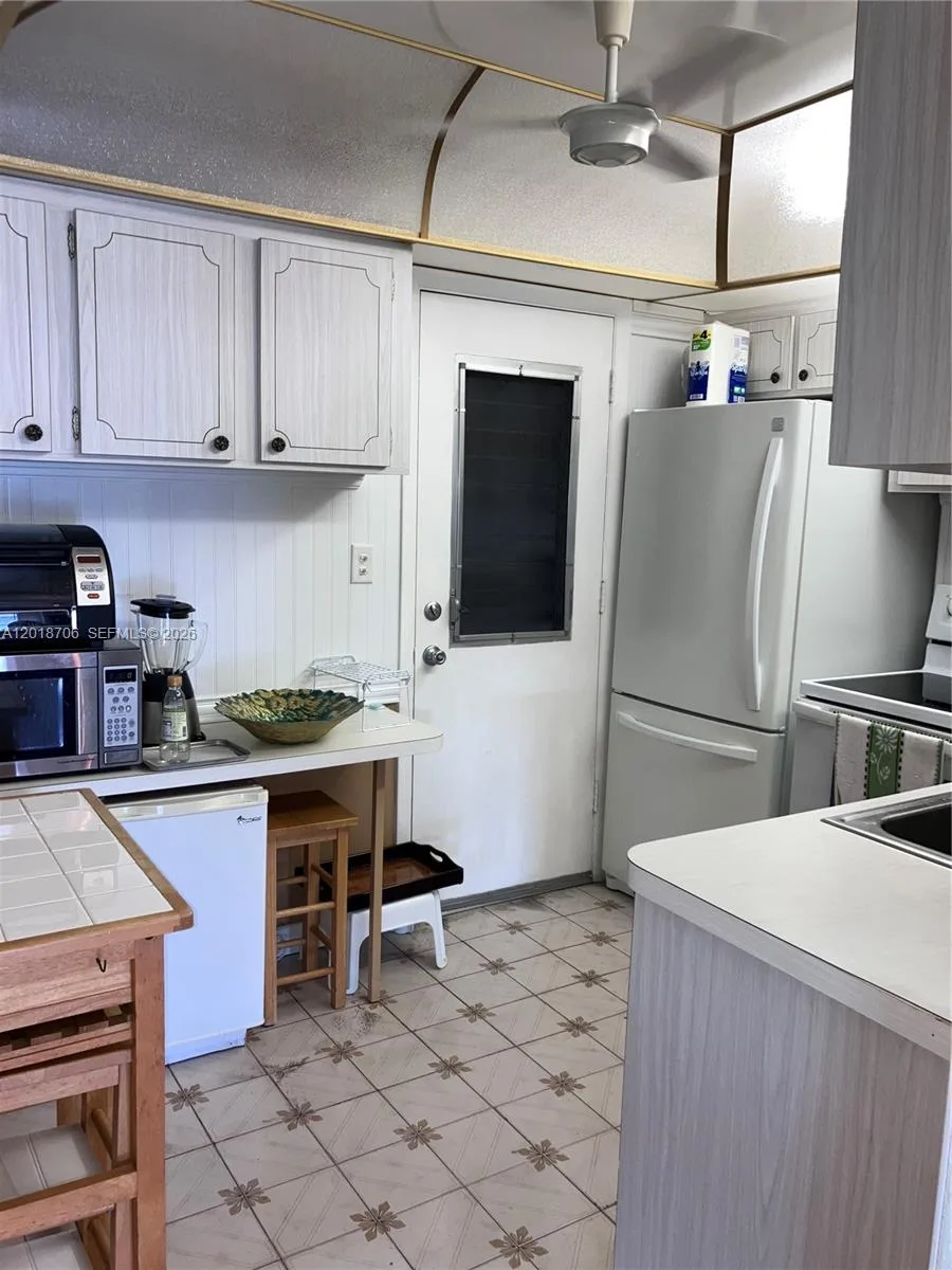 17090 NE 14th Ave # 312, North Miami Beach, FL 33162 photo 8