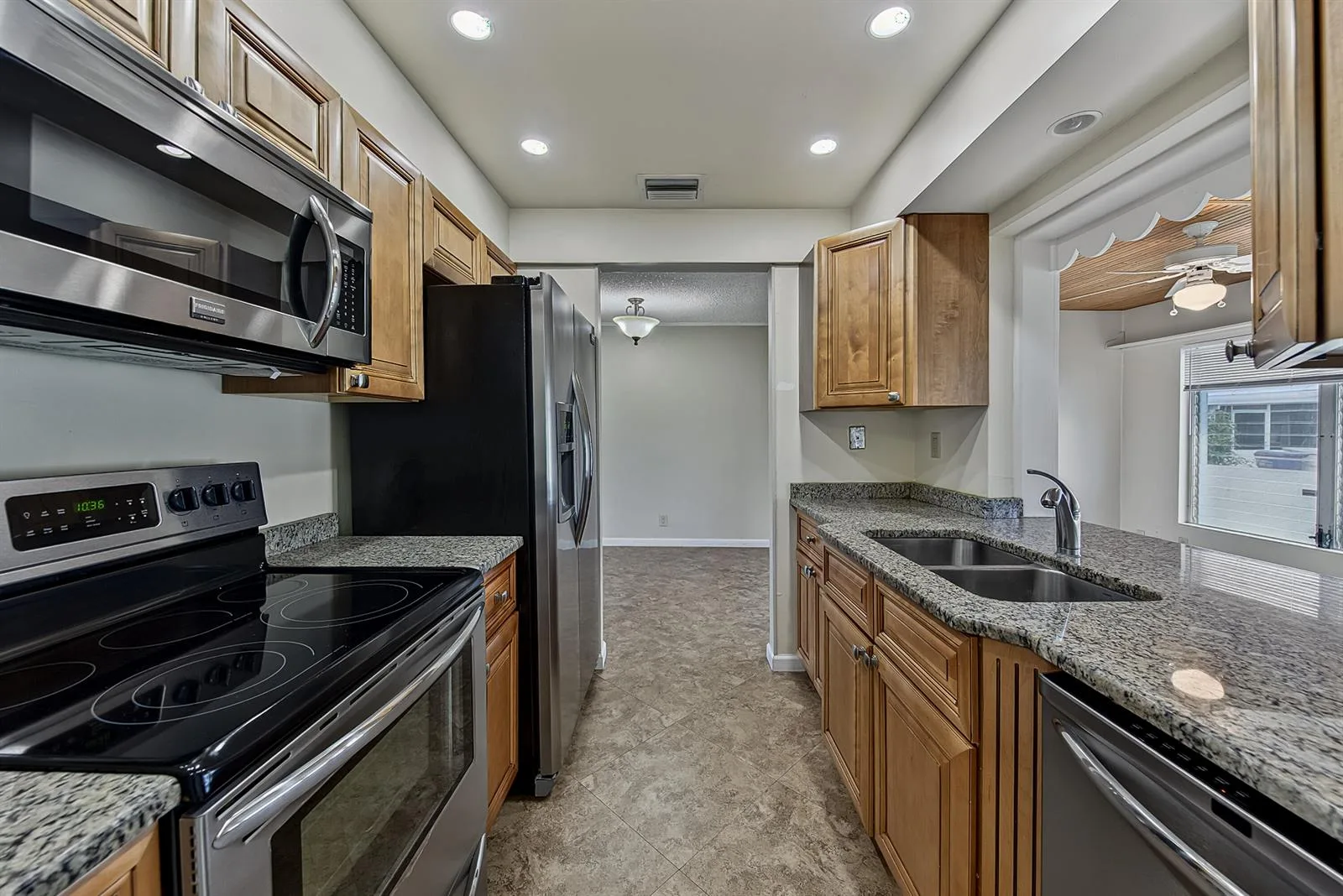 2581 E Golf Boulevard, Pompano Beach, FL 33064