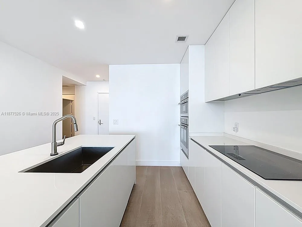 700 NE 24th st. # 1402, Miami, FL 33137 photo 6
