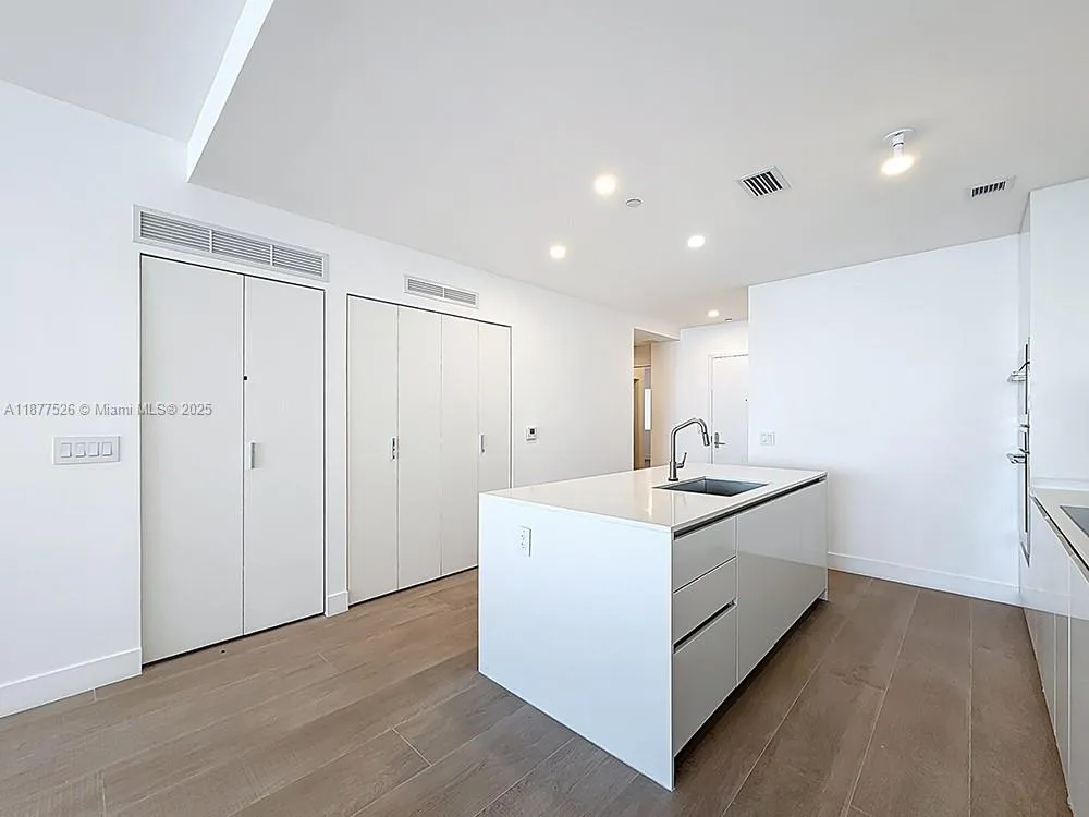 700 NE 24th st. # 1402, Miami, FL 33137 photo 9