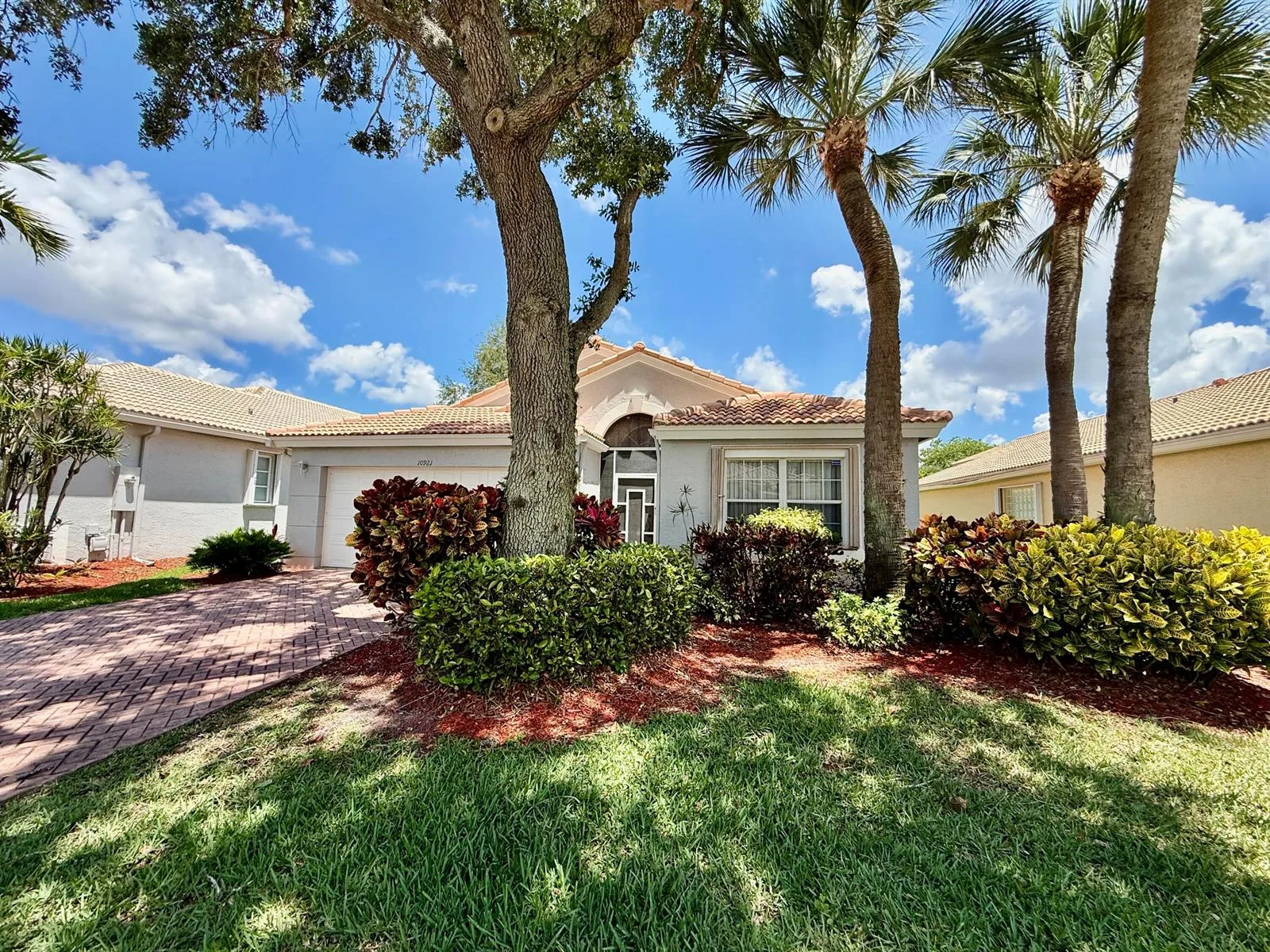 10921 Royal Caribbean Circle, Boynton Beach, FL 33437