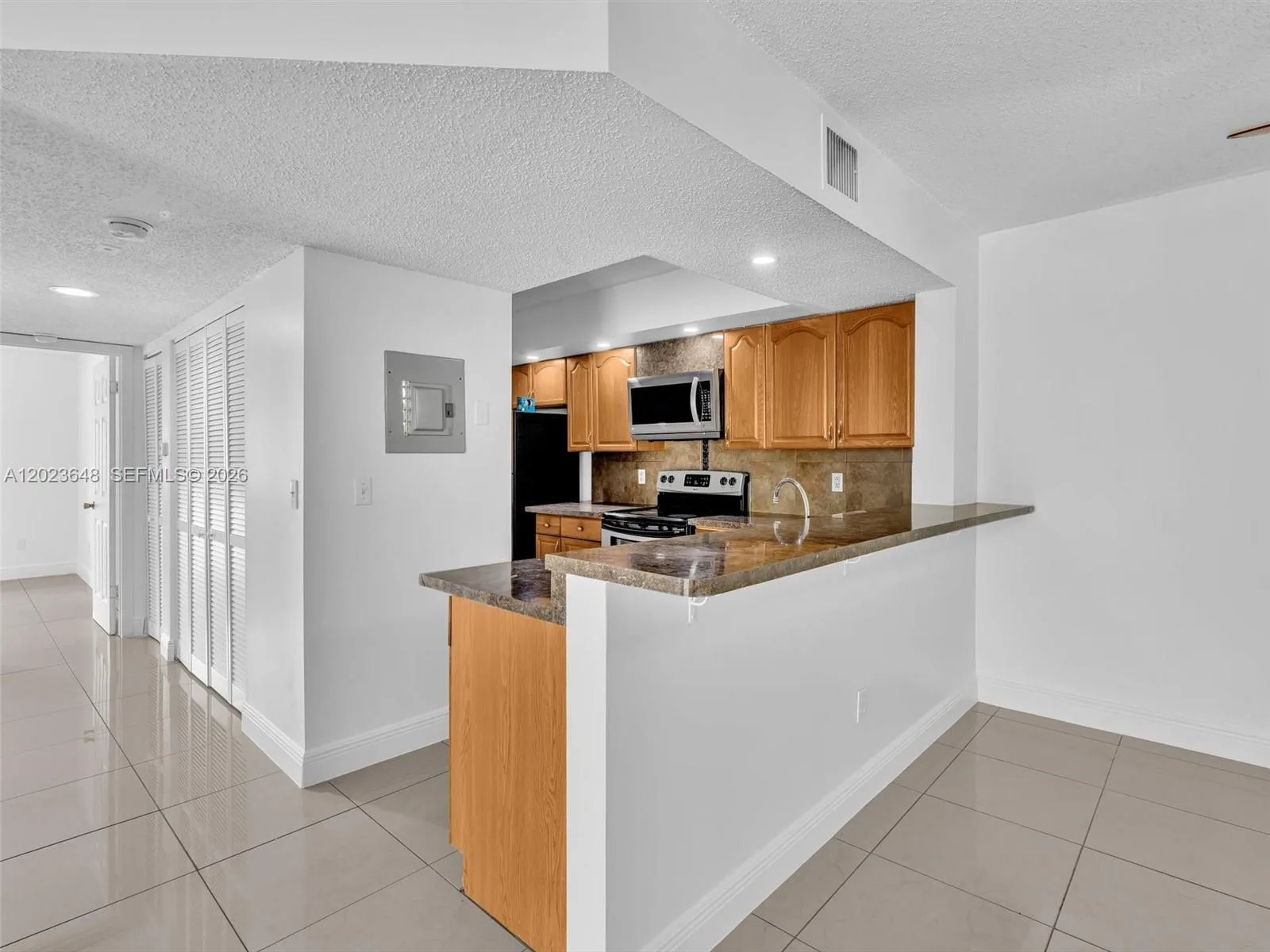 18850 NW 57th Ave # 208, Hialeah, FL 33015 photo 8