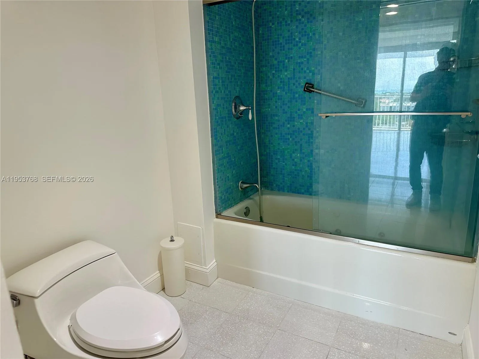 881 Ocean Dr # 10D, Key Biscayne, FL 33149 photo 12