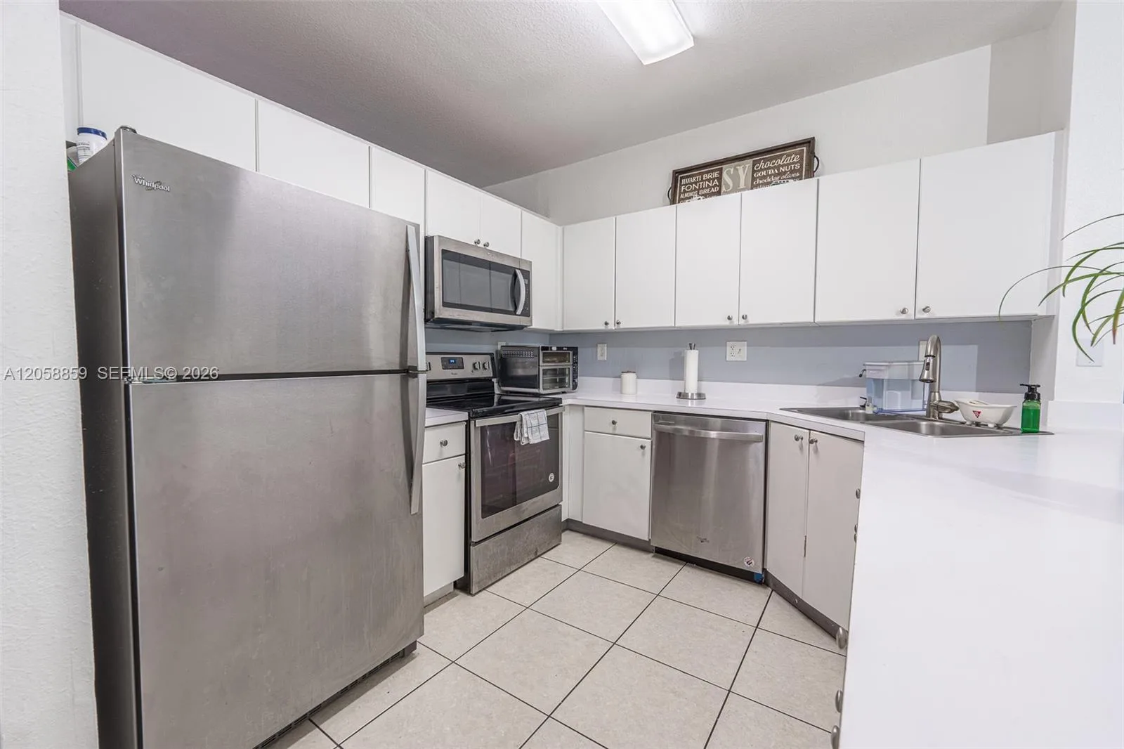 6930 NW 179th St # 304-8, Hialeah, FL 33015 photo 4