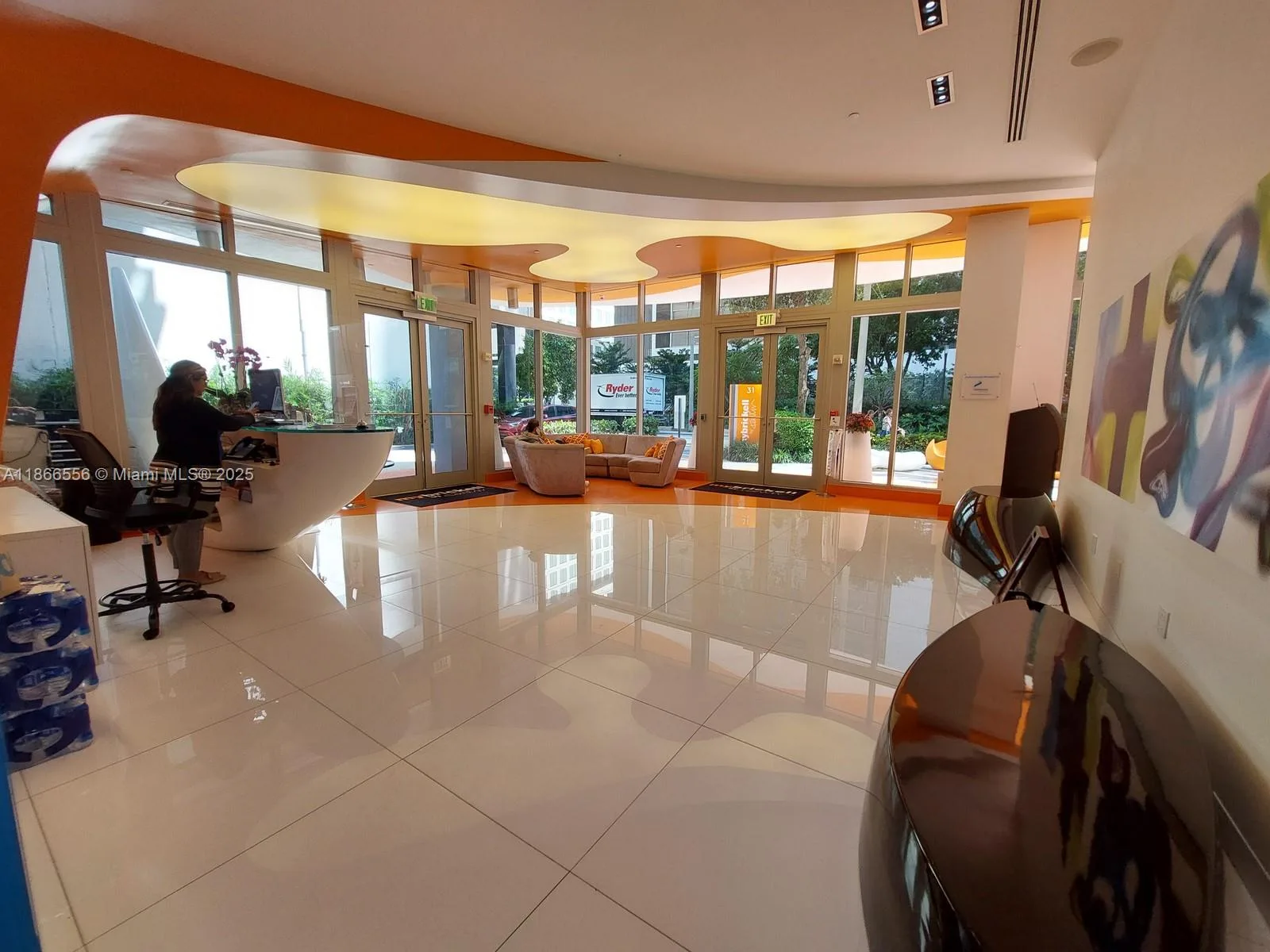31 SE 6th St # 1405, Miami, FL 33131 photo 9