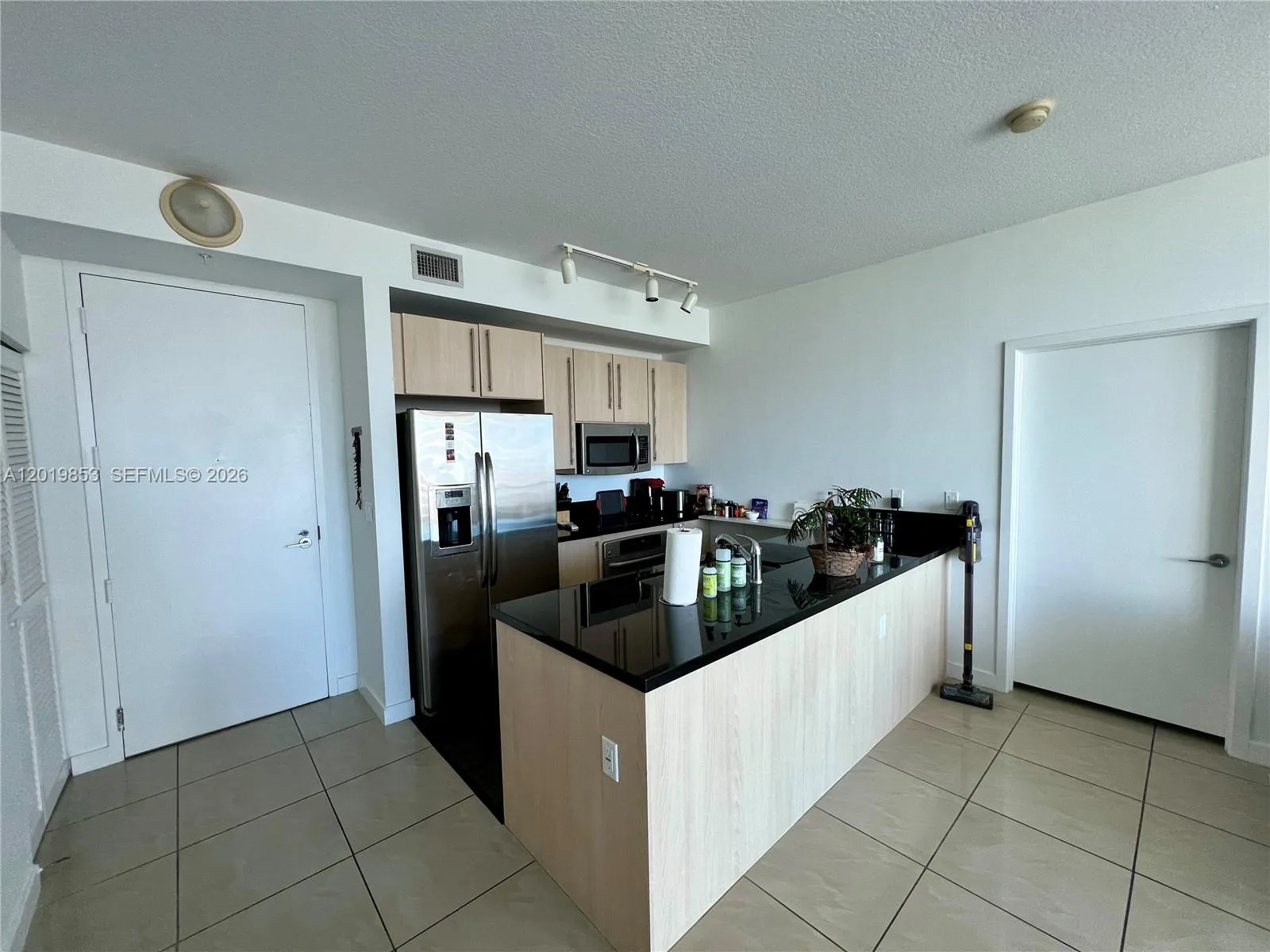 79 SW 12th St # 2903-S, Miami, FL 33130 photo 3