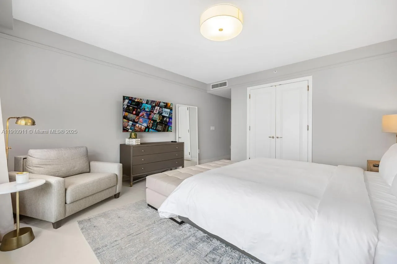 1435 Brickell Ave # 3410, Miami, FL 33131 photo 5