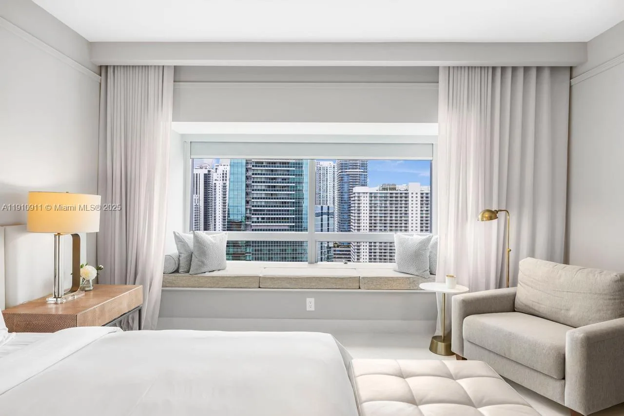 1435 Brickell Ave # 3410, Miami, FL 33131 photo 6