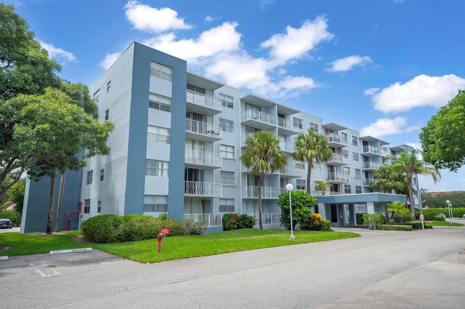 500 Executive Center Drive # 3k, West Palm Beach, FL 33401