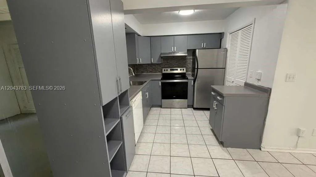 5425 NW 16th Ct # 0, Lauderhill, FL 33313 photo 6