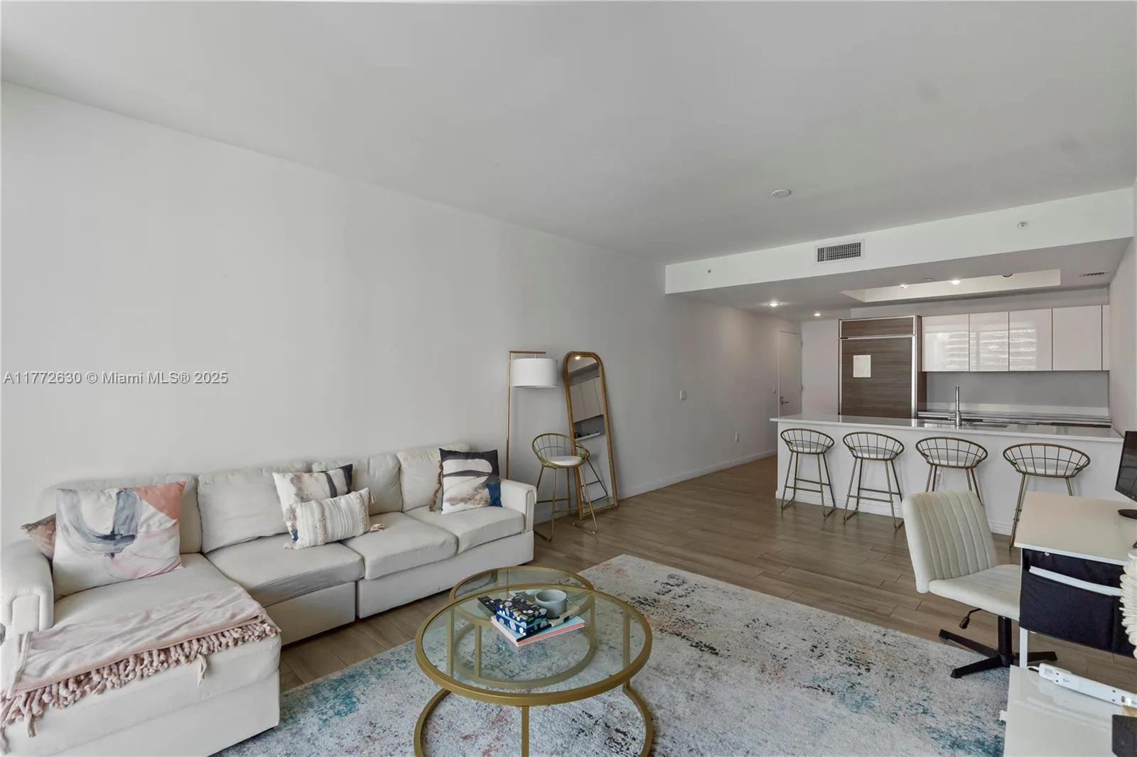 1100 S Miami Ave # 2007, Miami, FL 33130 photo 13