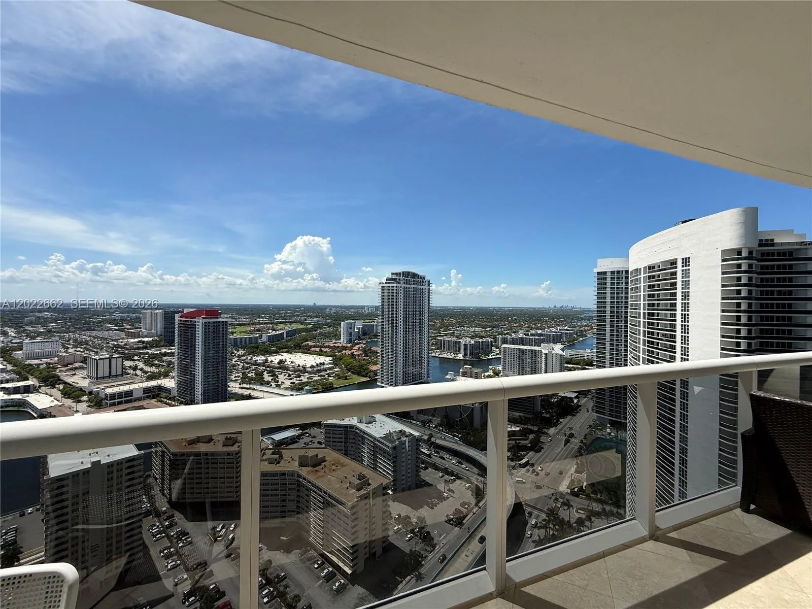 1850 S OCEAN DR # 4009, Hallandale Beach, FL 33009