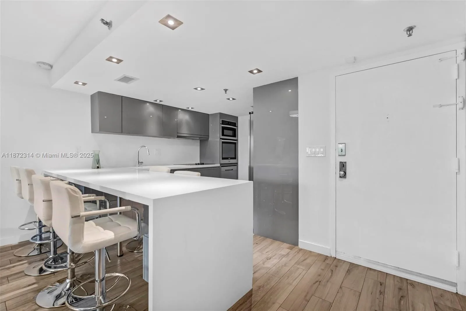 2625 Collins Ave # 318, Miami Beach, FL 33140 photo 5