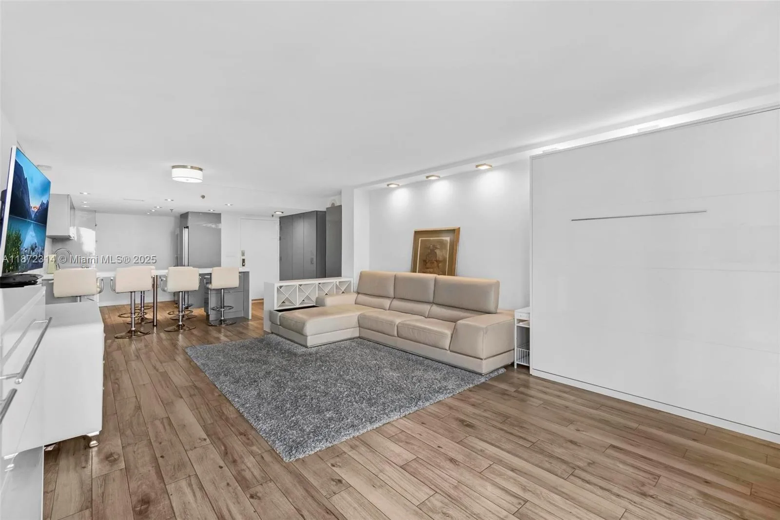 2625 Collins Ave # 318, Miami Beach, FL 33140 photo 9