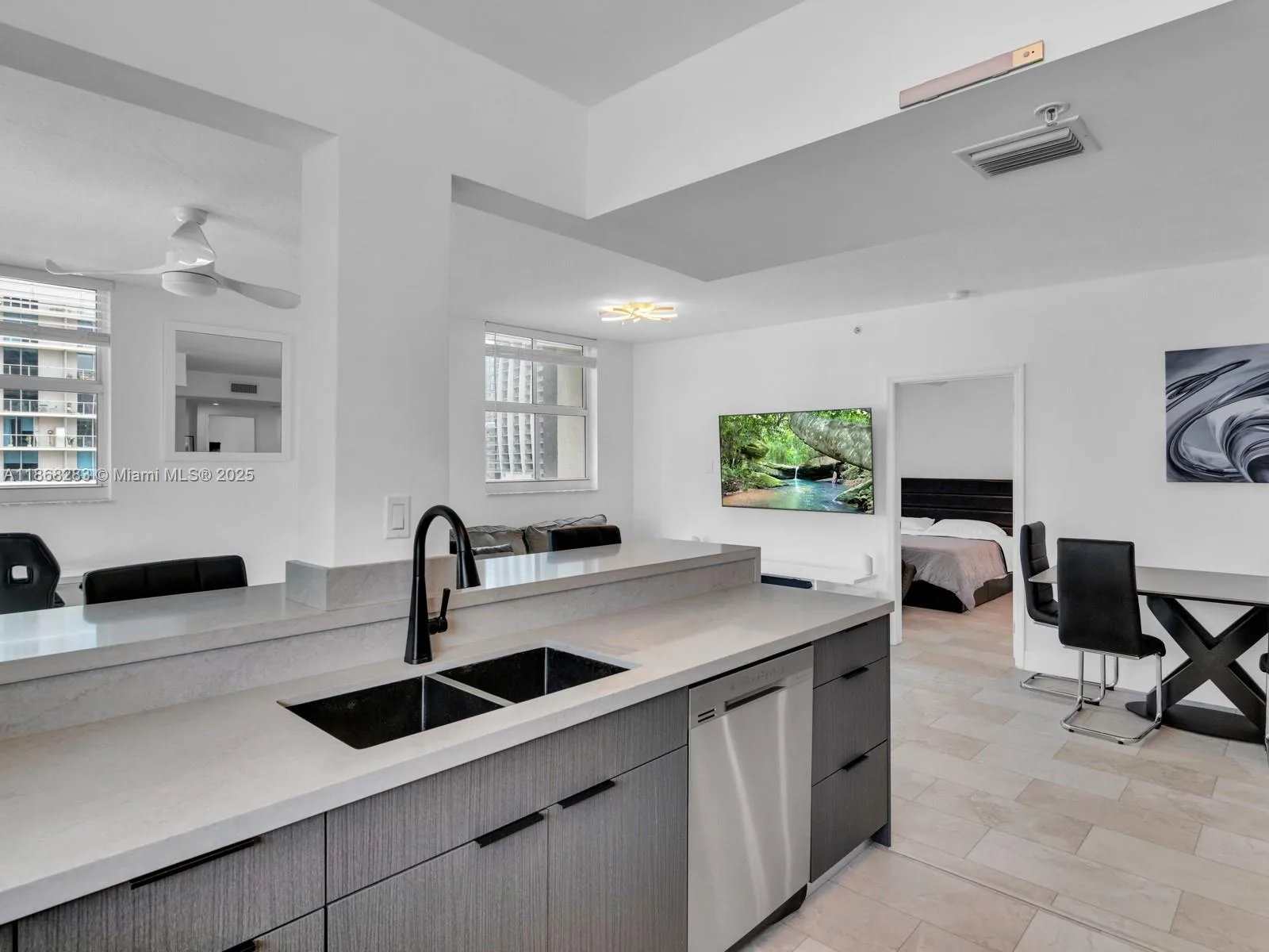 1250 S Miami Ave # 1315, Miami, FL 33130 photo 11