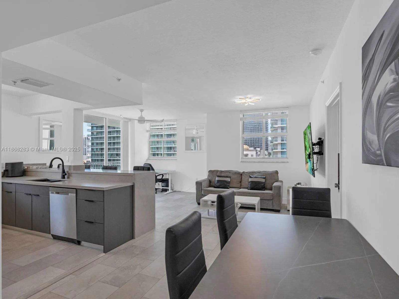 1250 S Miami Ave # 1315, Miami, FL 33130 photo 12