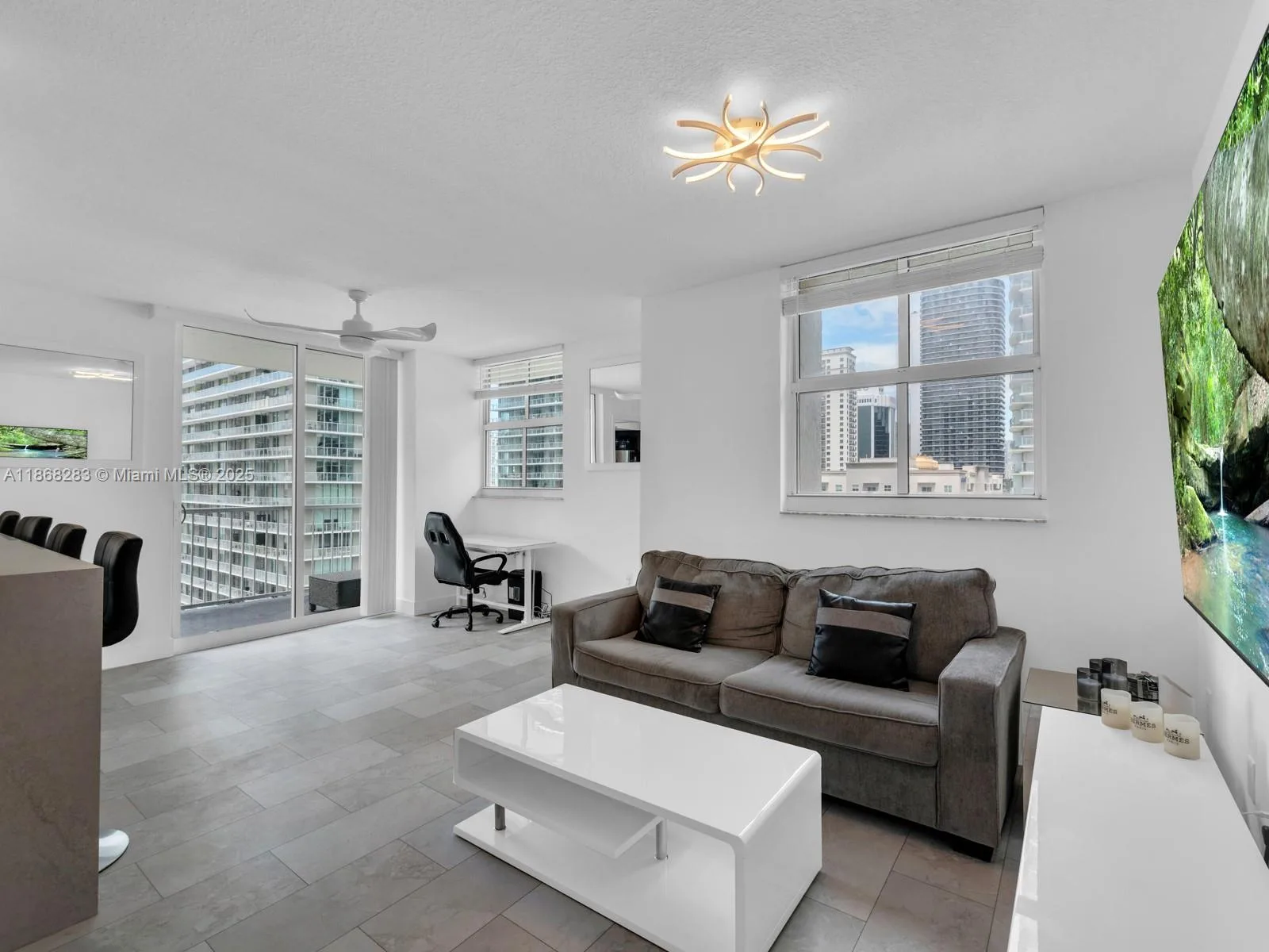 1250 S Miami Ave # 1315, Miami, FL 33130 photo 4