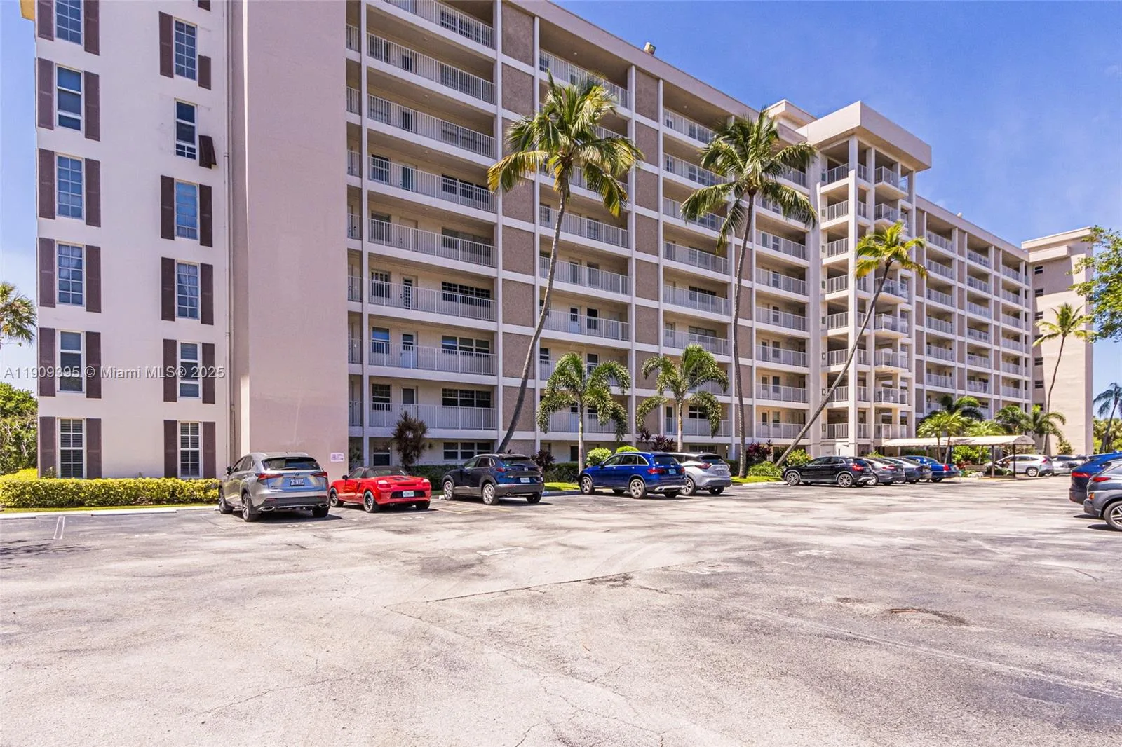 2671 S Course Dr # 506, Pompano Beach, FL 33069 photo 3