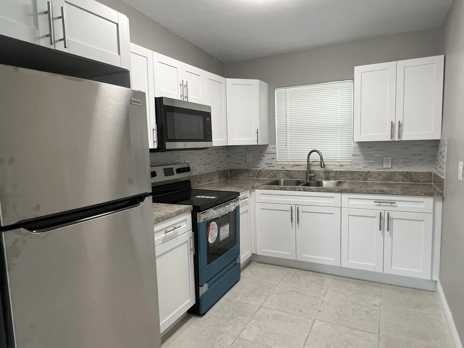 3990 Plum Tree Drive, Lake Worth, FL 33462