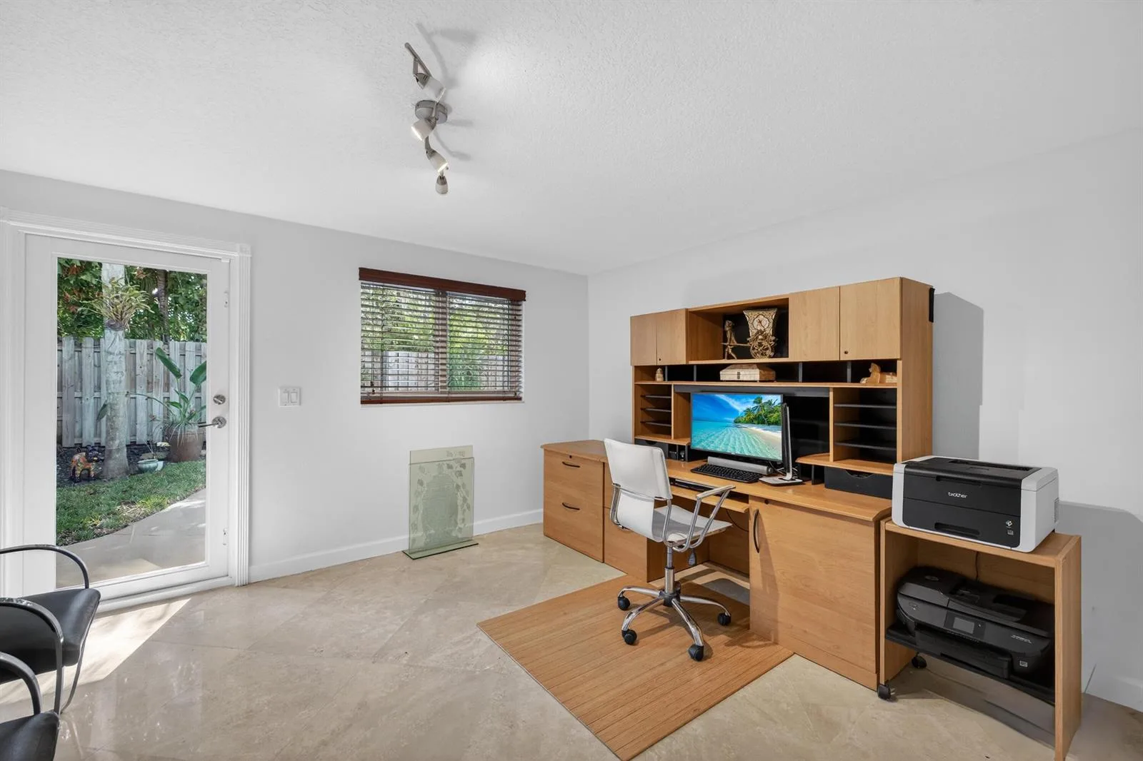 2300 NE 16th Avenue, Wilton Manors, FL 33305 photo 11