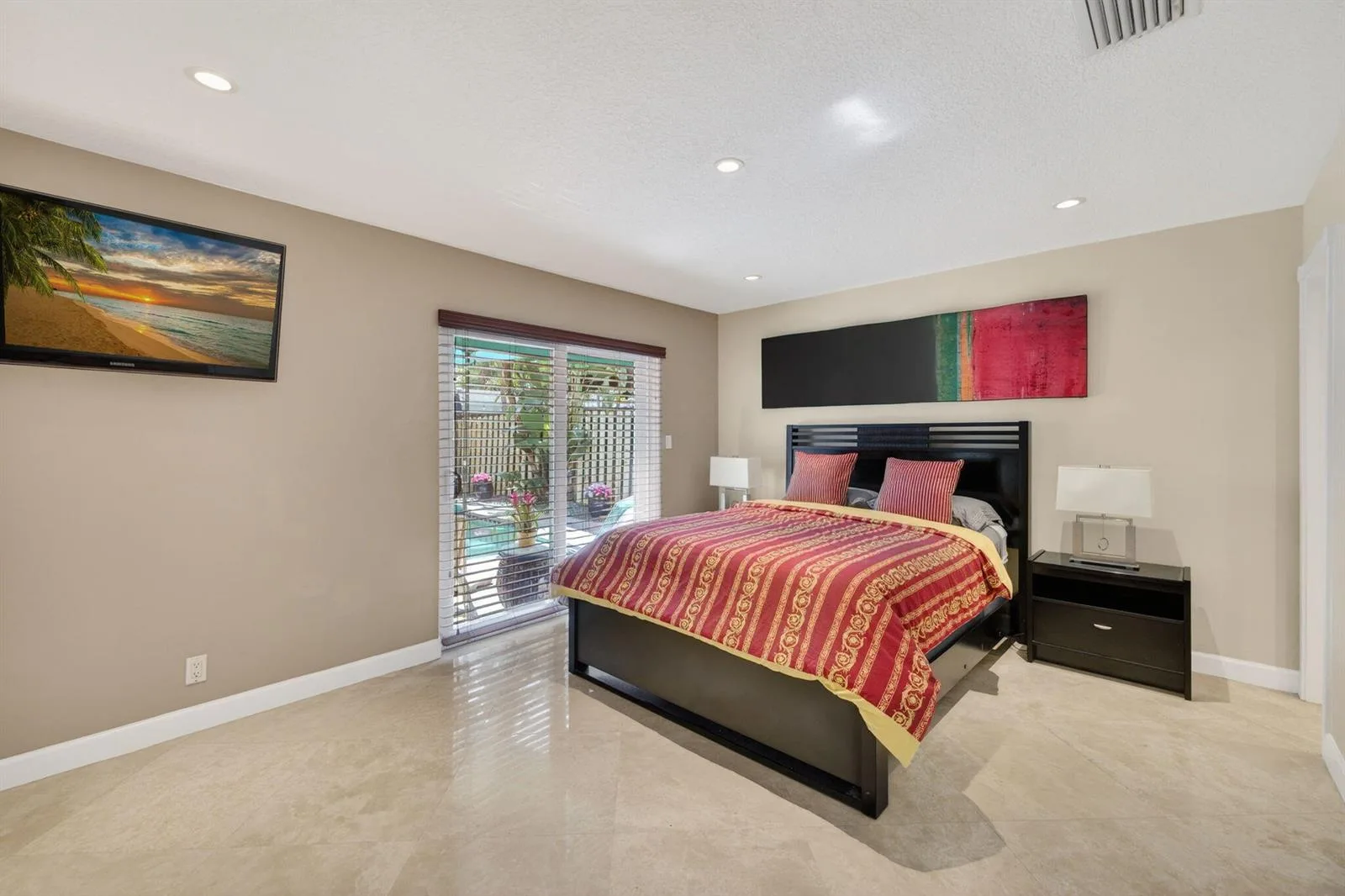 2300 NE 16th Avenue, Wilton Manors, FL 33305 photo 13